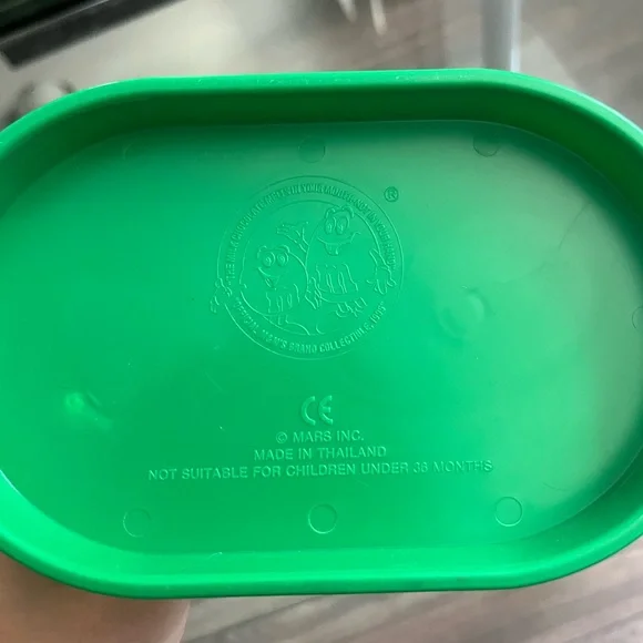 Vintage 1995 M&M'S Football & Gold Helmet Red Candy Dispenser - Picture 3 of 4